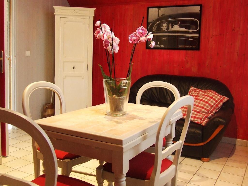 Gite Les Orchidees Honfleur Zimmer foto